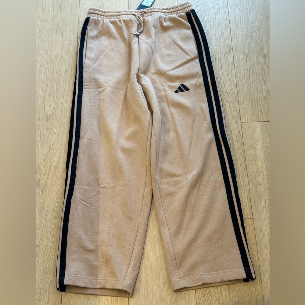 ADIDAS 3-Stripe Joggers M BNWT | Tan Neutral | Athleisure Streetwear 🤎